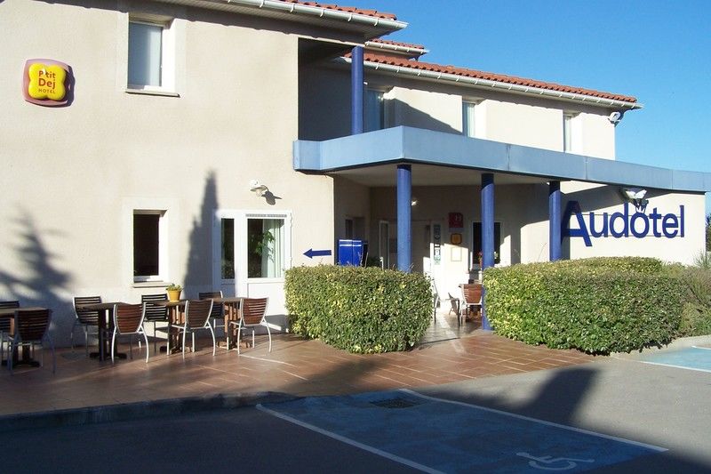 Audotel Carcassonne Exterior photo